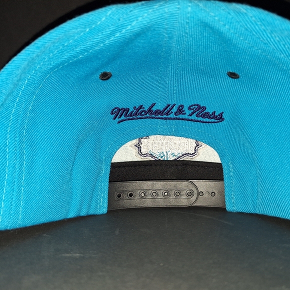 Charlotte Hornets Snapback - Picture 3 of 4